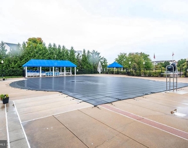 44190 Mossy Brook Square - Photo Thumbnail 32