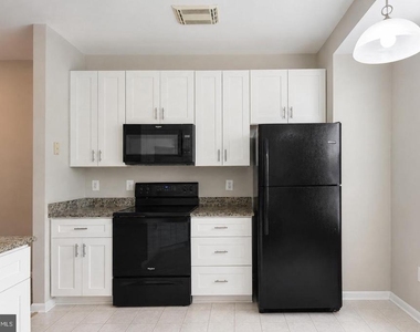 44190 Mossy Brook Square - Photo Thumbnail 11