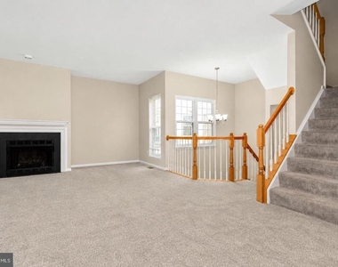44190 Mossy Brook Square - Photo Thumbnail 7