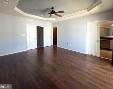 23548 Buckland Farm Terrace - Photo Thumbnail 14