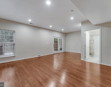 43619 Picketts Corner Terrace - Photo Thumbnail 45