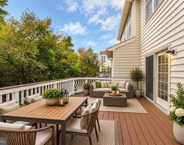 43619 Picketts Corner Terrace - Photo Thumbnail 18