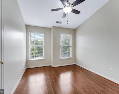 43619 Picketts Corner Terrace - Photo Thumbnail 40