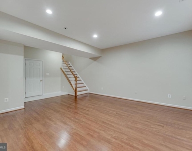 43619 Picketts Corner Terrace - Photo Thumbnail 46