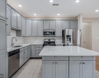 43619 Picketts Corner Terrace - Photo Thumbnail 15