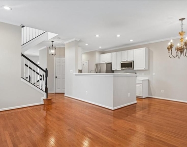 47761 Scotsborough Square - Photo Thumbnail 9