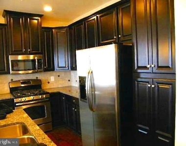 42577 Burbank Terrace - Photo Thumbnail 3