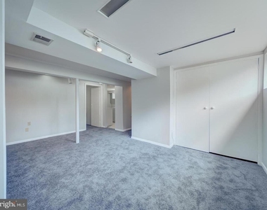 8912 Battery Road - Photo Thumbnail 13