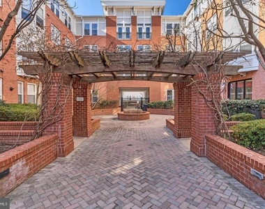 2665 Prosperity Avenue - Photo Thumbnail 15