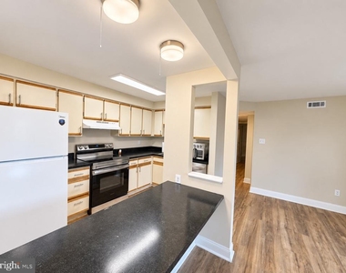 4420 Groombridge Way - Photo Thumbnail 4