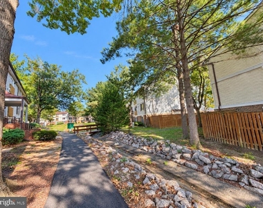 4420 Groombridge Way - Photo Thumbnail 17