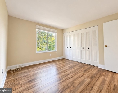 4420 Groombridge Way - Photo Thumbnail 8
