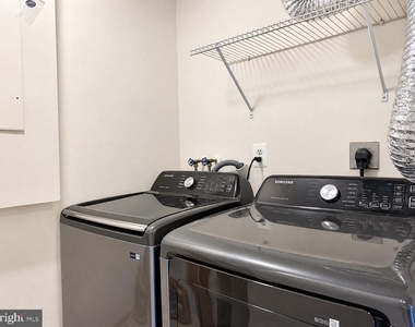 4420 Groombridge Way - Photo Thumbnail 16