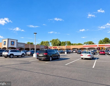 4420 Groombridge Way - Photo Thumbnail 22