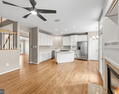 2821 Laura Gae Circle - Photo Thumbnail 10