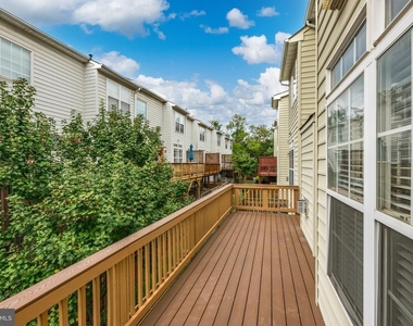 2821 Laura Gae Circle - Photo Thumbnail 14