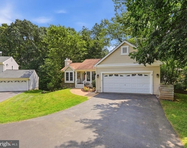 10799 Adare Drive - Photo Thumbnail 2