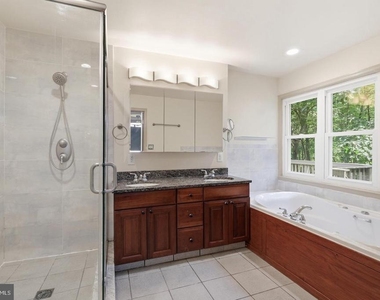 10799 Adare Drive - Photo Thumbnail 24