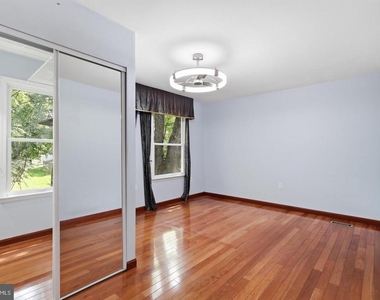 10799 Adare Drive - Photo Thumbnail 20