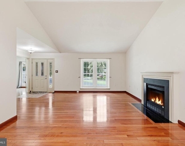 10799 Adare Drive - Photo Thumbnail 7