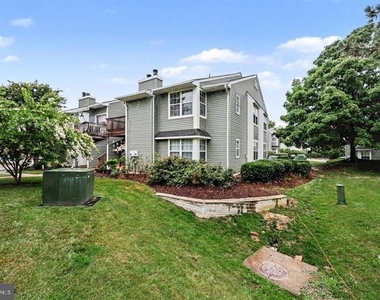 8619 Beekman Place - Photo Thumbnail 25