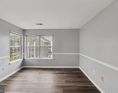 8619 Beekman Place - Photo Thumbnail 16