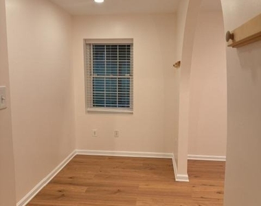 10582 Canterberry Road - Photo Thumbnail 18