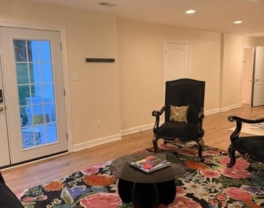 10582 Canterberry Road - Photo Thumbnail 12