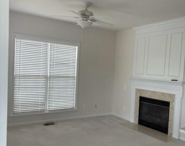 8251 Purple Lilac Circle - Photo Thumbnail 1