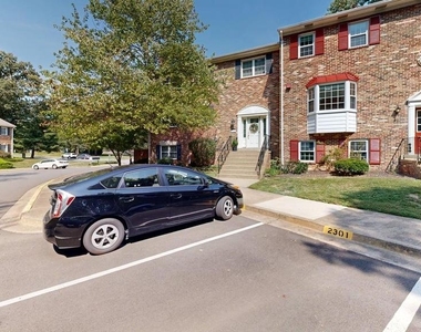2303 Mcgregor Court - Photo Thumbnail 25