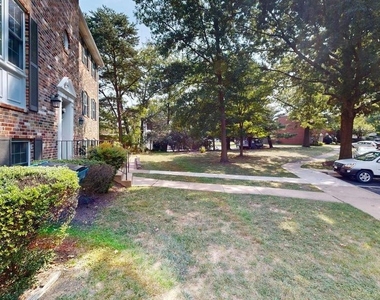 2303 Mcgregor Court - Photo Thumbnail 27