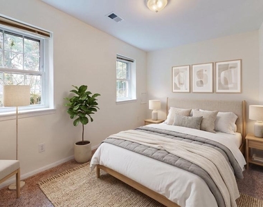 2303 Mcgregor Court - Photo Thumbnail 8