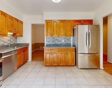 2303 Mcgregor Court - Photo Thumbnail 22