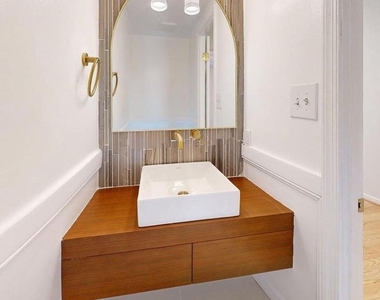 2303 Mcgregor Court - Photo Thumbnail 19
