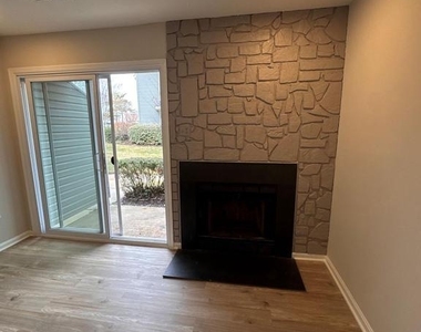 8611 Beekman Place - Photo Thumbnail 2