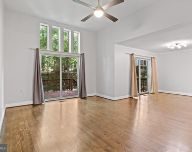 1595 Inlet Court - Photo Thumbnail 5