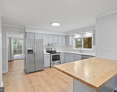 1595 Inlet Court - Photo Thumbnail 11