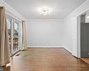 1595 Inlet Court - Photo Thumbnail 8