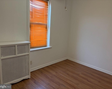 7058 Saybrook Avenue - Photo Thumbnail 15