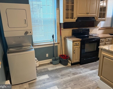 3133 N Front Street - Photo Thumbnail 2