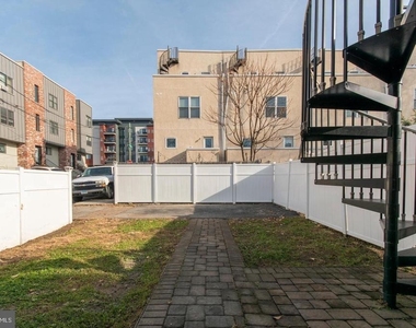 3773 Cresson Street - Photo Thumbnail 7