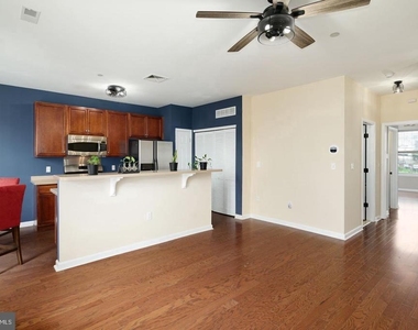 3124 W Master Street - Photo Thumbnail 3