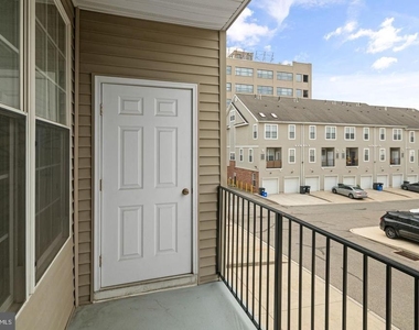 3124 W Master Street - Photo Thumbnail 9