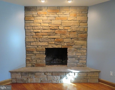 4134 Twynnwood Road - Photo Thumbnail 8