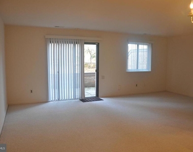 112 Woodgate Lane - Photo Thumbnail 7