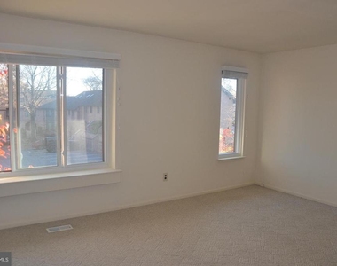 112 Woodgate Lane - Photo Thumbnail 11