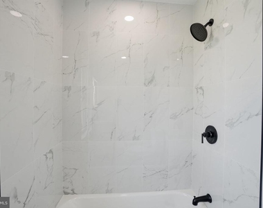 213 Holly Drive - Photo Thumbnail 24