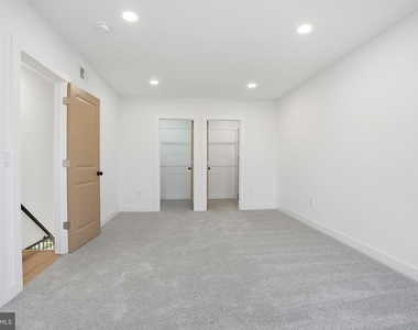 213 Holly Drive - Photo Thumbnail 16