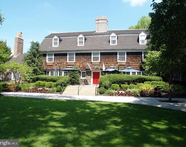 45 Spring Street - Photo Thumbnail 28