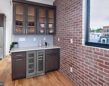 45 Spring Street - Photo Thumbnail 8